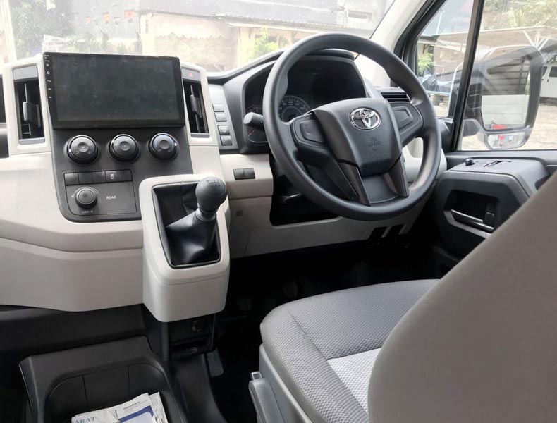 sewa hiace wisata jatiasih